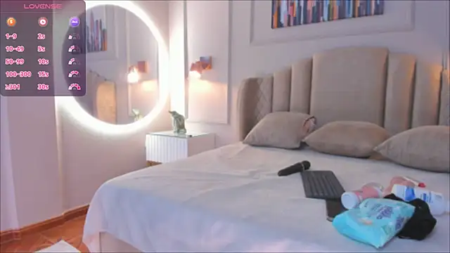 Snapshot of aria_greco chatting on 14, 12, 2024 aria greco online show from 14, 12, 2024