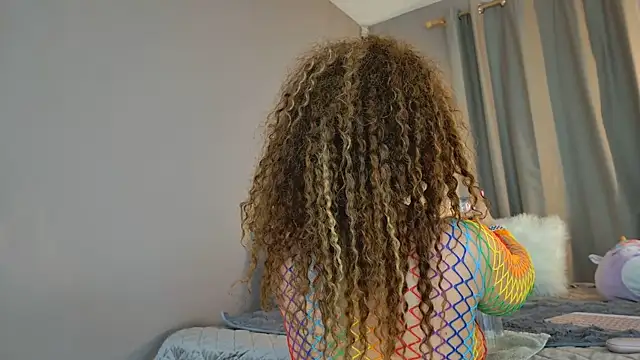 Snapshot of KatBigBum chatting on 19, 6, 2026 KatBigBum online show from 19, 6, 2026