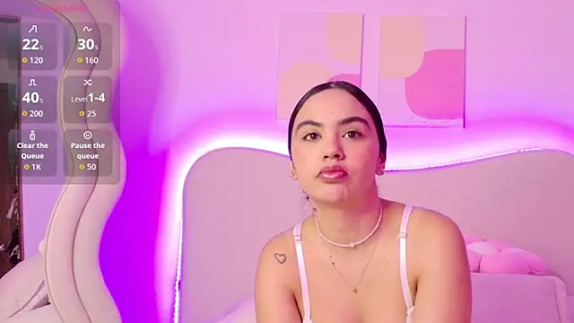 Snapshot of innocentlady_ chatting on 17, 10, 2025 innocentlady online show from 17, 10, 2025