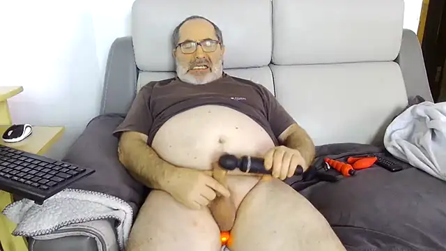 Snapshot of gillou1234 chatting on 31, 1, 2025 gillou1234 online show from 31, 1, 2025