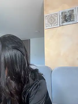 Snapshot of mariana_lopez1 chatting on 17, 12, 2025 mariana lopez1 online show from 17, 12, 2025