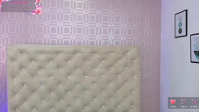 Sara Desire online show from 12, 10, 2025