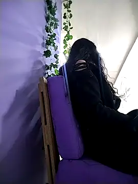 Snapshot of rebekka_simpson chatting on 21, 12, 2025 rebekka simpson online show from 21, 12, 2025