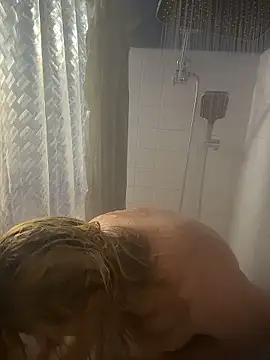 allissonw13 online show from 19, 1, 2026