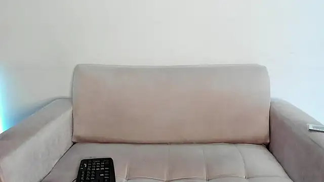 Snapshot of Lilacutte_ chatting on 13, 12, 2024 Lilacutte online show from 13, 12, 2024