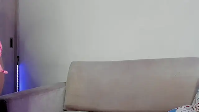 Snapshot of Lilacutte_ chatting on 4, 2, 2025 Lilacutte online show from 4, 2, 2025