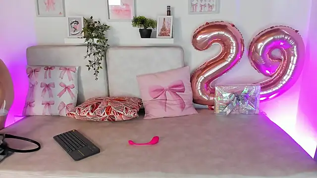 Malka Burning online show from 2, 3, 2025