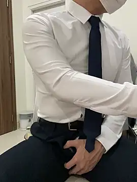 harrylouis1357 online show from 11, 12, 2024