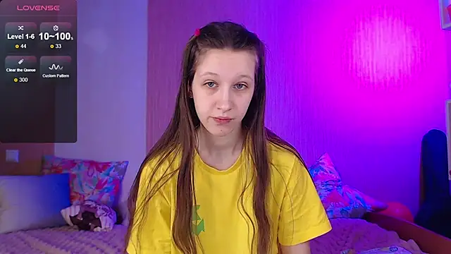 ur kitty   online show from 10, 3, 2025