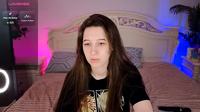 ur kitty   online show from 2, 10, 2025