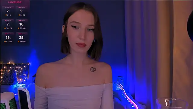 Snapshot of ellaamber chatting on 4, 1, 2025 ellaamber online show from 4, 1, 2025