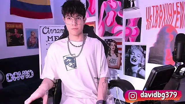 cinnamon boyxxx online show from 22, 3, 2025