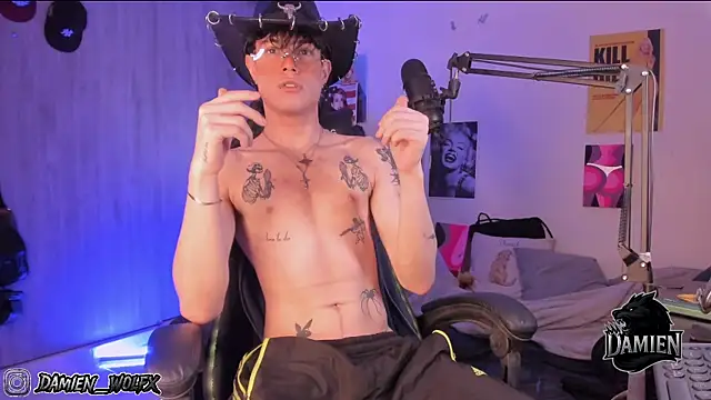 cinnamon boyxxx online show from 13, 11, 2025