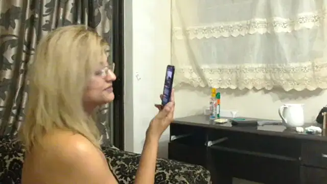 karmicQueen669 online show from 10, 2, 2025