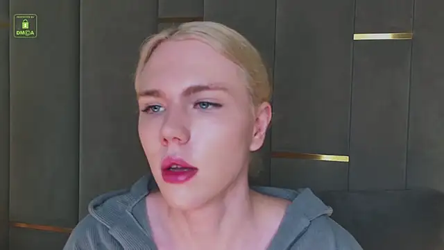 DanielPaige  online show from 11, 1, 2025