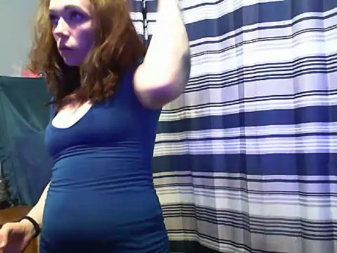 Genevieve143 online show from 12, 1, 2025