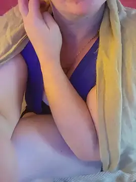 cruellaculdenfer67 online show from 13, 10, 2025