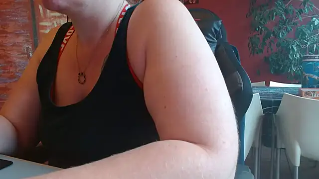 cruellaculdenfer67 online show from 3, 11, 2025