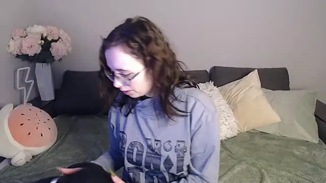 Snapshot of Mini_Diva chatting on 24, 1, 2025 Mini Diva online show from 24, 1, 2025