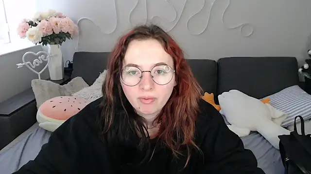 Mini Diva online show from 27, 2, 2026