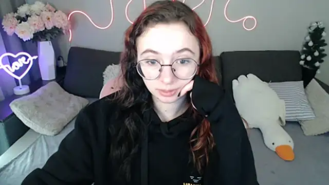 Mini Diva online show from 31, 3, 2026