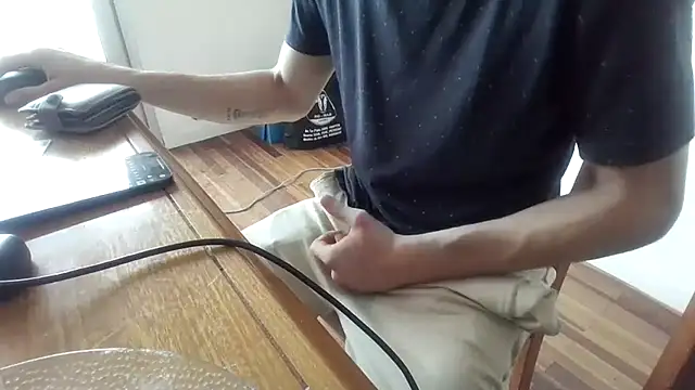 Snapshot of nicolaaaaas chatting on 27, 2, 2025 nicolaaaaas online show from 27, 2, 2025