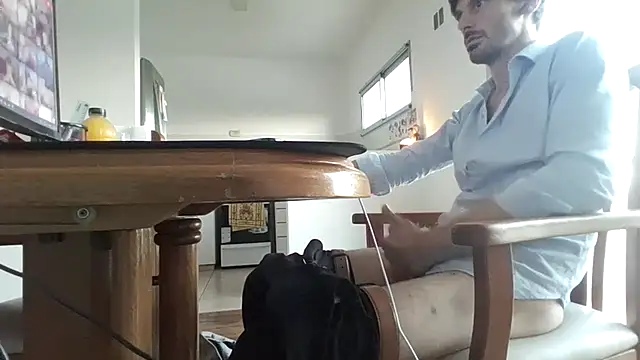 Snapshot of nicolaaaaas chatting on 14, 3, 2025 nicolaaaaas online show from 14, 3, 2025