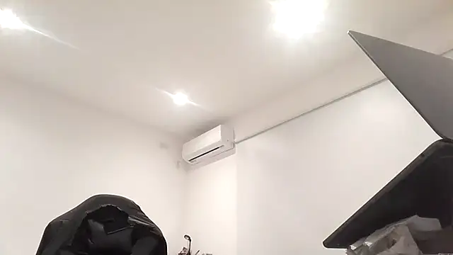 Snapshot of nicolaaaaas chatting on 9, 9, 2025 nicolaaaaas online show from 9, 9, 2025