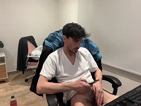 Snapshot of nicolaaaaas chatting on 15, 9, 2025 nicolaaaaas online show from 15, 9, 2025