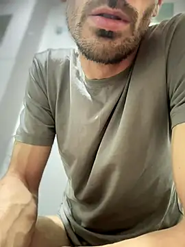 Snapshot of nicolaaaaas chatting on 2, 10, 2025 nicolaaaaas online show from 2, 10, 2025