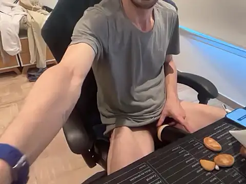 Snapshot of nicolaaaaas chatting on 14, 10, 2025 nicolaaaaas online show from 14, 10, 2025