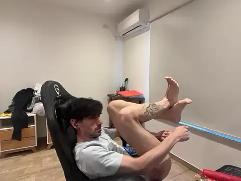 Snapshot of nicolaaaaas chatting on 20, 10, 2025 nicolaaaaas online show from 20, 10, 2025