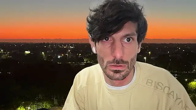 Snapshot of nicolaaaaas chatting on 29, 10, 2025 nicolaaaaas online show from 29, 10, 2025