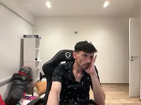 Snapshot of nicolaaaaas chatting on 25, 11, 2025 nicolaaaaas online show from 25, 11, 2025