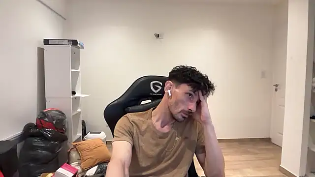 Snapshot of nicolaaaaas chatting on 27, 11, 2025 nicolaaaaas online show from 27, 11, 2025