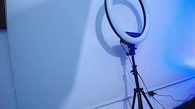 luly pink online show from 17, 10, 2025