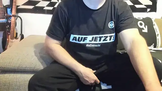 Snapshot of soulfuck92 chatting on 11, 10, 2025 soulfuck92 online show from 11, 10, 2025