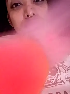 VictoireFeller online show from 24, 10, 2025