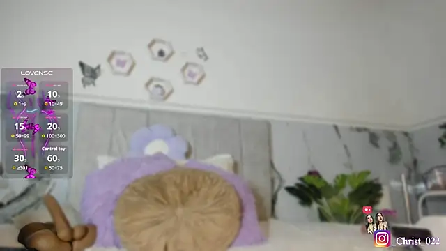 christal cutee online show from 21, 4, 2026