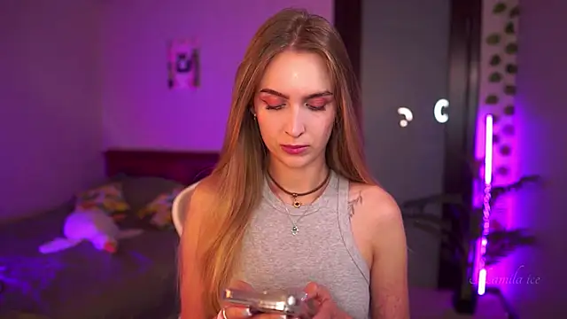 Kamila icee online show from 21, 9, 2025