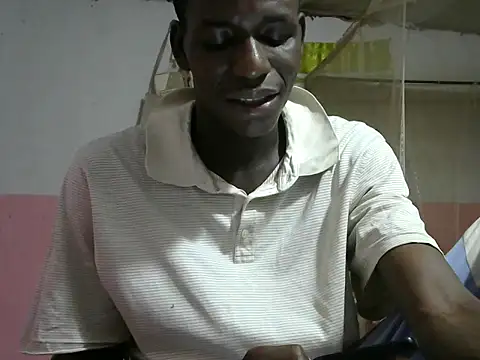 Snapshot of Bigras0011 chatting on 29, 9, 2025 Bigras0011 online show from 29, 9, 2025