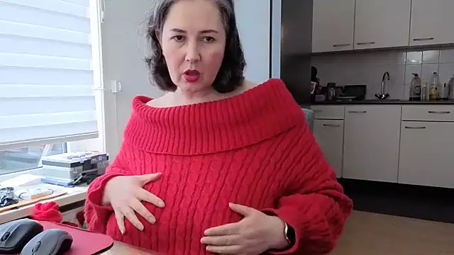 MilfGina online show from 16, 2, 2026