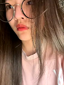 Krixxi22 online show from 7, 11, 2025