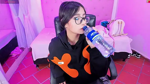 Ashlyeegray online show from 31, 5, 2026