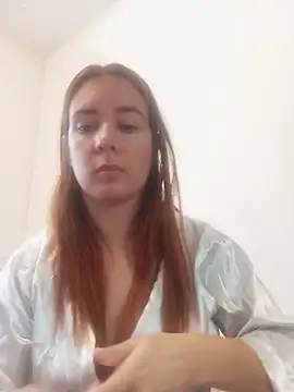 Giselle Noah online show from 6, 10, 2025