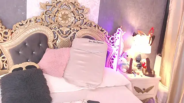 Giselle Noah online show from 19, 3, 2026