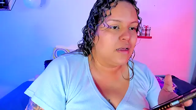 monicabbw  online show from 5, 1, 2025