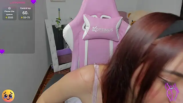 Snapshot of karla_cute01 chatting on 25, 2, 2025 karla cute01 online show from 25, 2, 2025