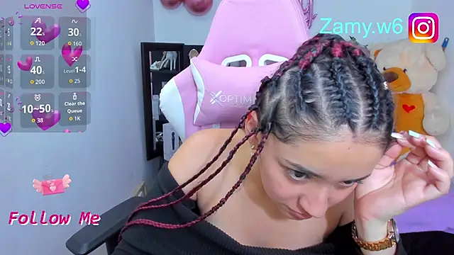 Snapshot of karla_cute01 chatting on 5, 10, 2025 karla cute01 online show from 5, 10, 2025