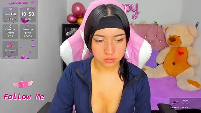 Snapshot of karla_cute01 chatting on 17, 10, 2025 karla cute01 online show from 17, 10, 2025